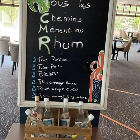 Hostellerie Saint Vincent Beauvais Aeroport 3* Beauvais