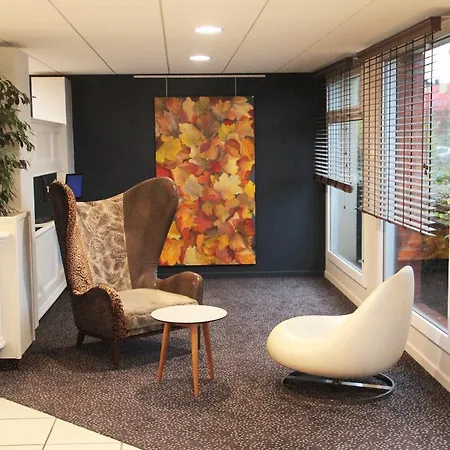 Hostellerie Saint Vincent Beauvais Aeroport Beauvais
