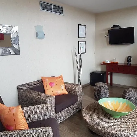 Hostellerie Saint Vincent Beauvais Aeroport Hotel