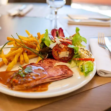 Saint Vincent Aeroport Hotel