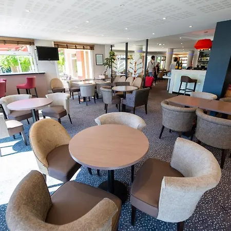 Hostellerie Saint Vincent Beauvais Aeroport 3* Beauvais