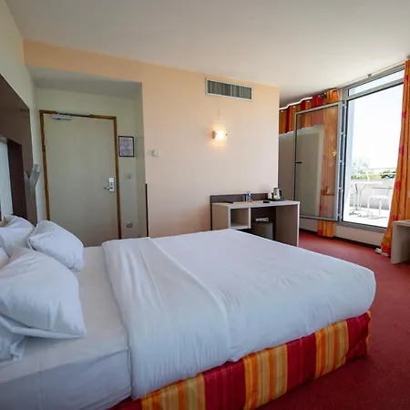 Hotel Hostellerie Saint Vincent Beauvais Aeroport Beauvais