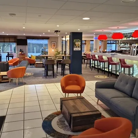 Hostellerie Saint Vincent Beauvais Aeroport Hotel 3*