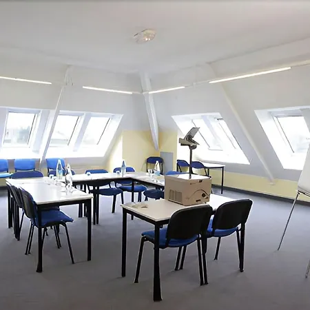 Saint Vincent Aeroport 3* Beauvais