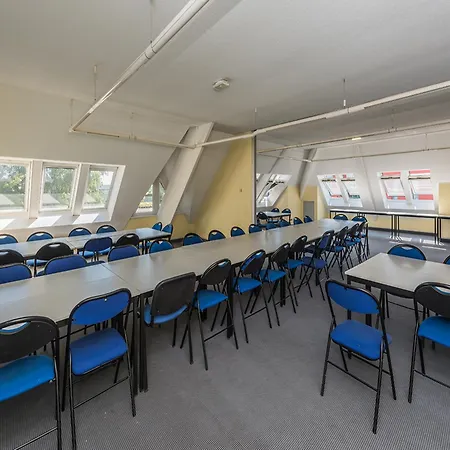 Hotel Saint Vincent Aeroport 3*