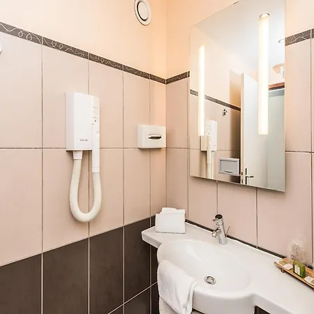 Saint Vincent Aeroport 3* Beauvais