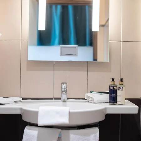 Hotel Elema Hotels Beauvais Ex Hostellerie Saint Vincent Beauvais Aeroport Beauvais