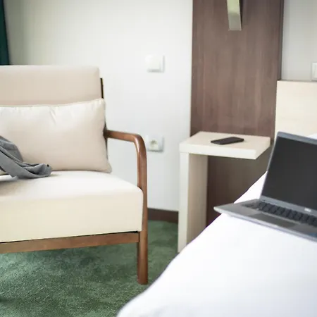 Elema Hotels Beauvais Ex Hostellerie Saint Vincent Beauvais Aeroport Hotel