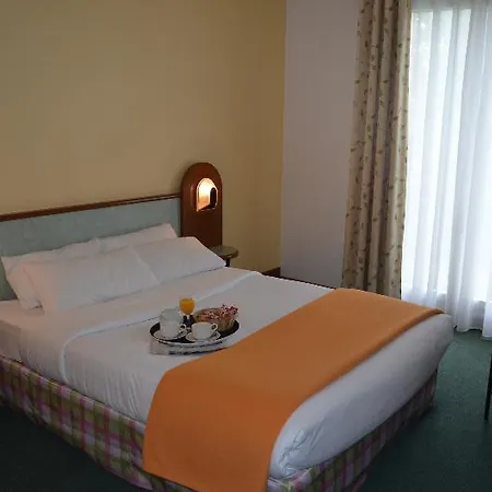 Hotel Hostellerie Saint Vincent Beauvais Aeroport