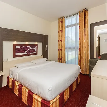Hostellerie Saint Vincent Beauvais Aeroport Hotel