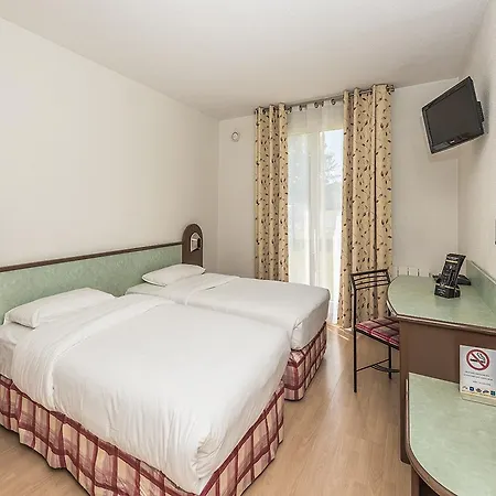 Hostellerie Saint Vincent Beauvais Aeroport Hotel Beauvais