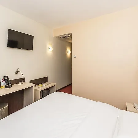 Saint Vincent Aeroport Hotel