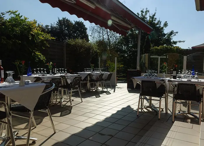 Hotel Hostellerie Saint Vincent Beauvais Aeroport 3*