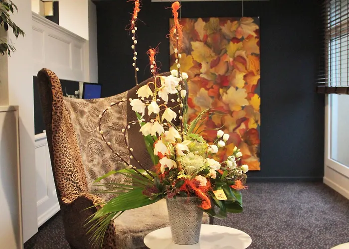 Hotel Hostellerie Saint Vincent Beauvais Aeroport 3*