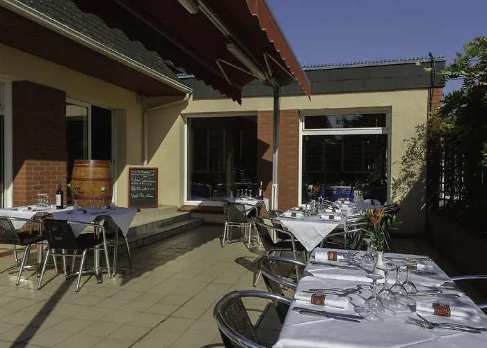 Hostellerie Saint Vincent Beauvais Aeroport Hotel Beauvais