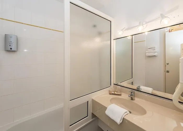 Hostellerie Saint Vincent Beauvais Aeroport Hotel Beauvais