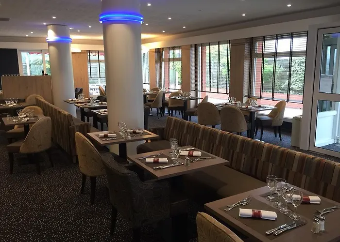 Hotel Hostellerie Saint Vincent Beauvais Aeroport 3*