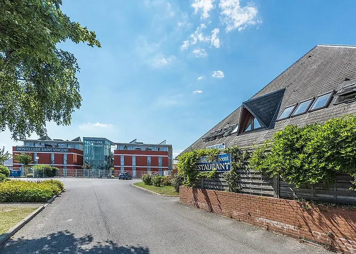Hotel Hostellerie Saint Vincent Beauvais Aeroport 3*