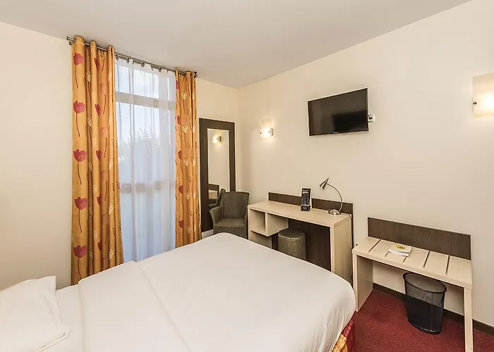 Hostellerie Saint Vincent Beauvais Aeroport Beauvais