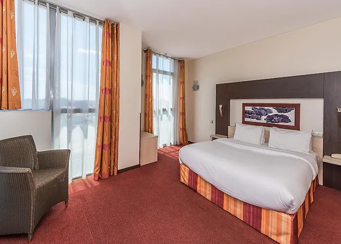 Hotel Hostellerie Saint Vincent Beauvais Aeroport